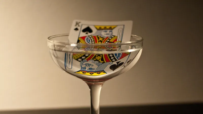 Đăng Ký vwintaixiu Nhận Thưởng 2026 | king,  playing card,  glass,  casino,  cards,  brown casino,  brown king,  casino,  casino,  casino,  casino,  casino
